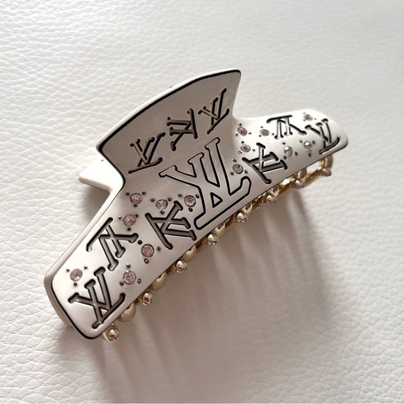 ?Hair Claw Clip with crystals w/letters LV main image 5